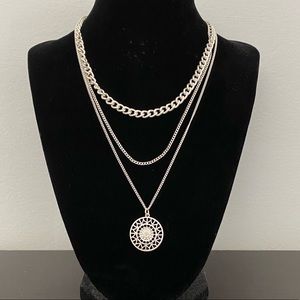 3 LAYERED NECKLACE SET with ROUND FILIGREE PENDANT - MATTE SILVER